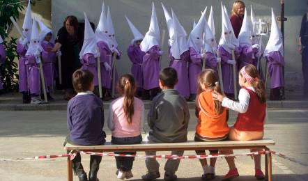 Inspección educativa no se opone a celebrar las procesiones en los colegios