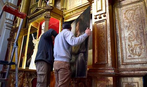 La restauración del retablo de Santa María la Blanca comienza por los Santos Juanes