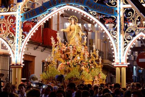 Cantillana festeja la Asunción de la Virgen a los cielos