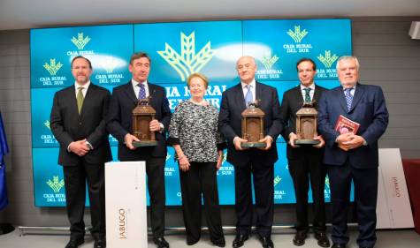 El recuerdo de José Luis García Palacios marca los premios de la Caja Rural