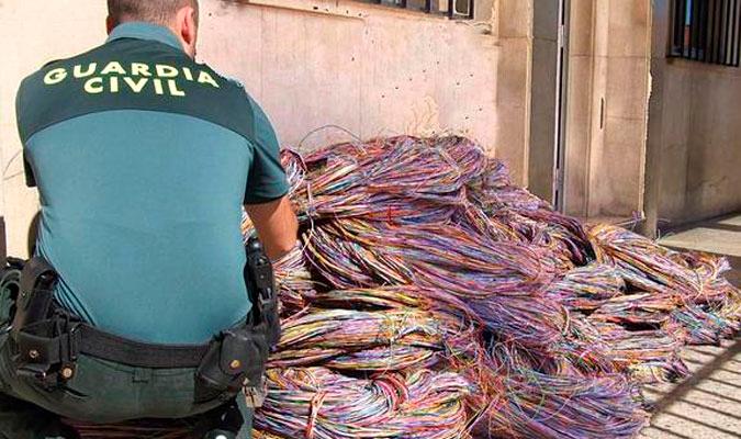 Imagen de archivo de cable de cobre sustraído e intervenido por la Guardia Civil. / El Correo