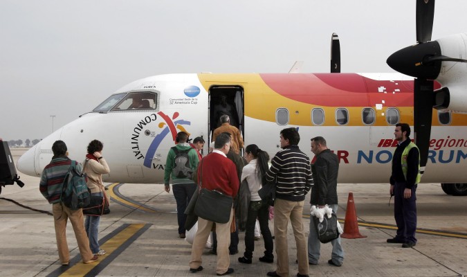 Air Nostrum busca tripulantes de cabina de pasajeros en Sevilla