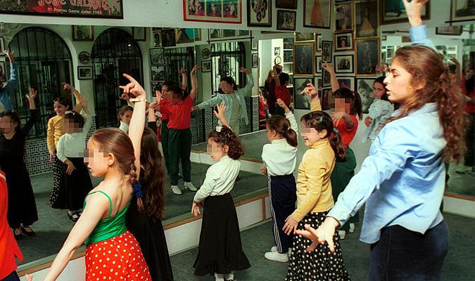 Imagen de archivo de la academia de baile José Galván. / El Correo+