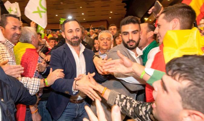 Abascal cierra su campaña en Sevilla