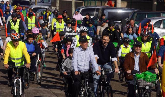 Unos 4.000 ciclistas y patinadores participarán en 'Sevilla sobre ruedas'