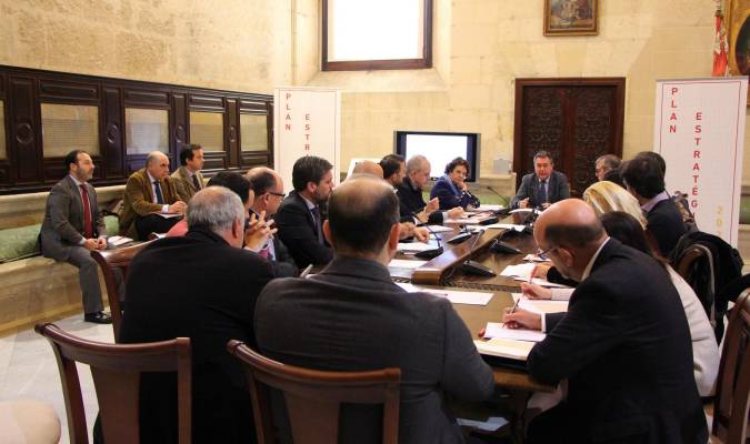 La Comisión del Plan Sevilla 2030 pide elevar el documento al Pleno