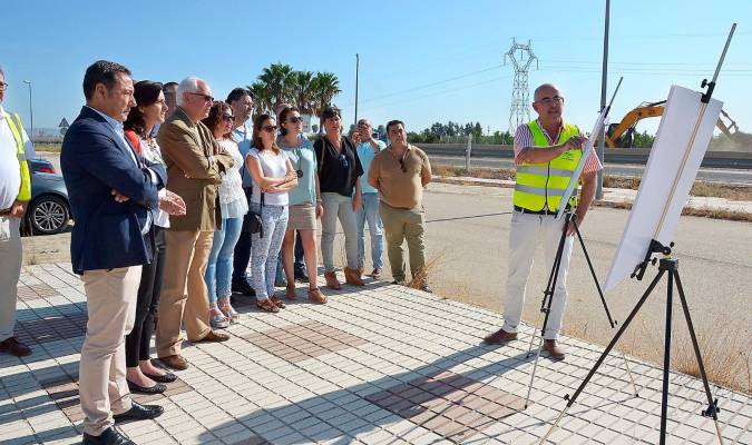 Comienzan las obras del nuevo acceso a Torre de la Reina en Guillena
