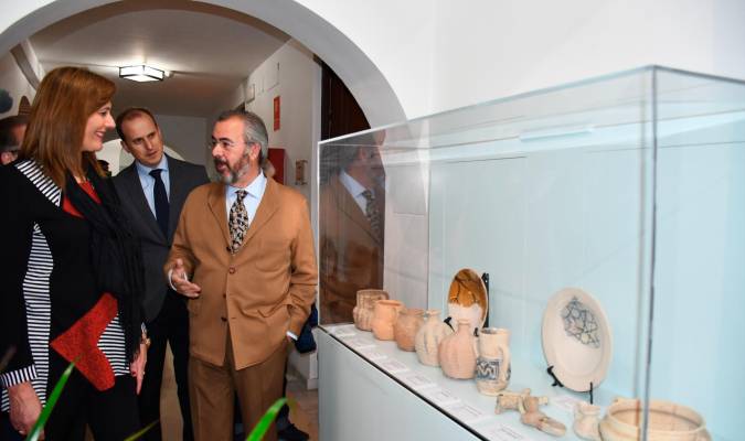 Inaugurada en el Museo de Osuna la exposición ‘Osuna tierra de alfareros’ de Luis Porcuna Jurado