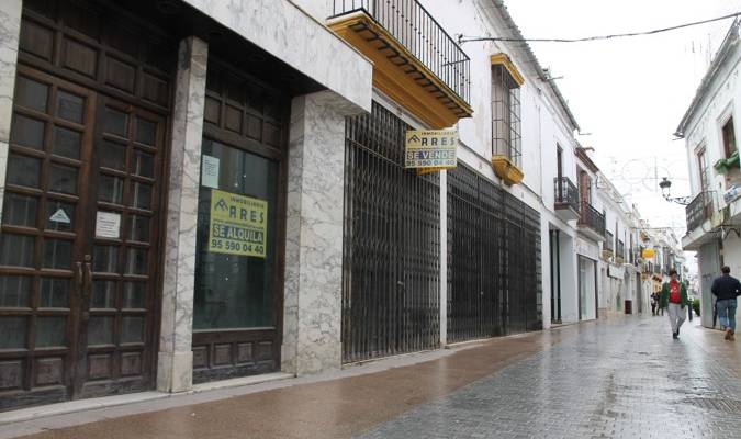 Écija Puede-Podemos reclama un Centro Comercial Abierto “para salvar el centro”