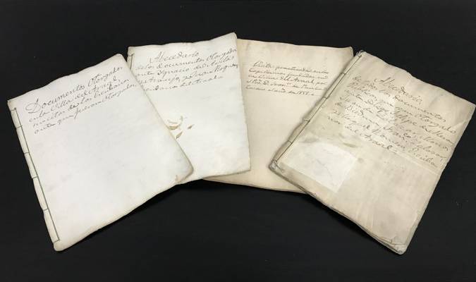 Documentos originales del siglo XVIII.