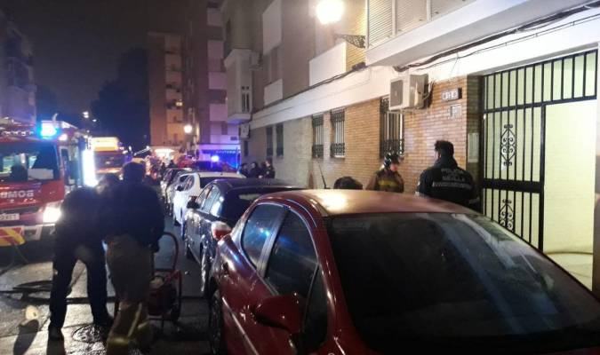 Calle Leiria, en Triana, donde ocurrieron los hechos. / Emergencias Sevilla