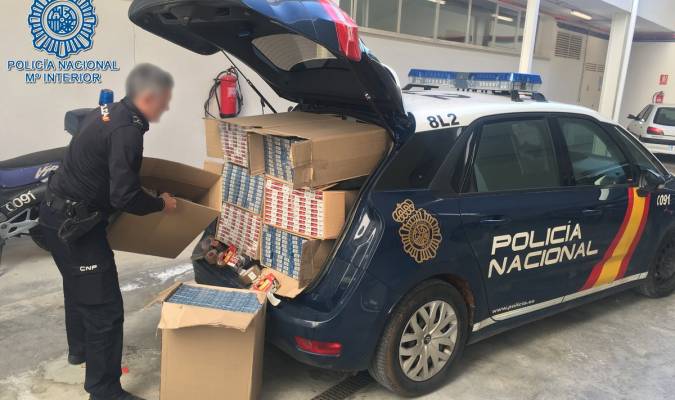 Detenido tras la incautación de 4.000 cajetillas de tabaco de contrabando en Écija