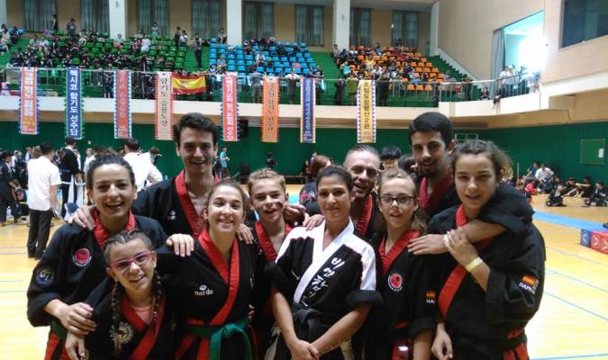 Homenaje a los medallistas de Guillena en el Mundial de Hapkido celebrado en corea del Sur