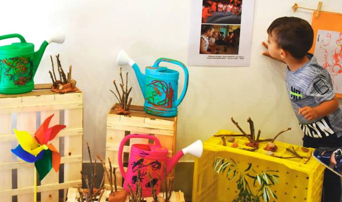 La Casa de la Cultura acoge la exposición “Garabatos” de niños y niñas de o a 3 años