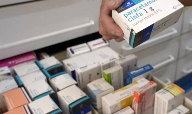 El ibuprofeno, el paracetamol y más de mil fármacos bajan de precio el 1 de enero