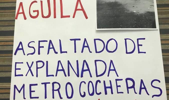Pancartas de quejas que exhiben ya algunos comercios del barrio La Plata. Fotos: El Correo. 