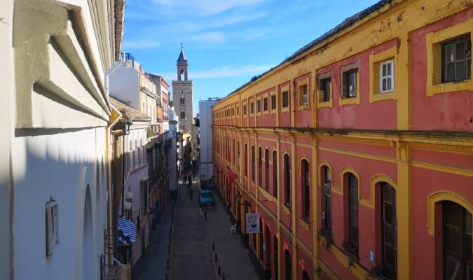Una panorámica de la calle Castellar, donde se encuentran los corralones. Foto: El Correo