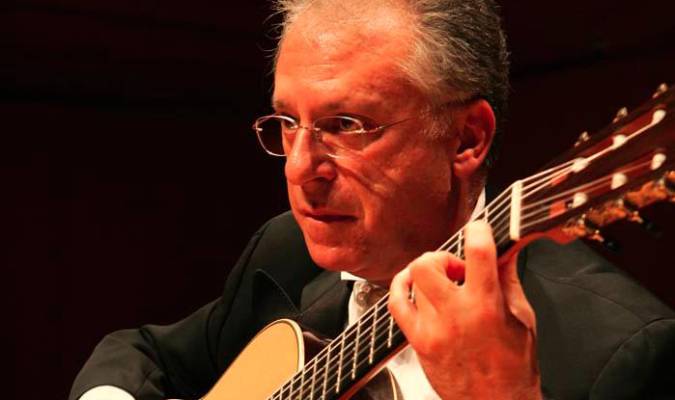 Pepe Romero es uno de los intérpretes españoles de guitarra clásica más aclamado tanto a nivel nacional como internacional. / Cartuja Center
