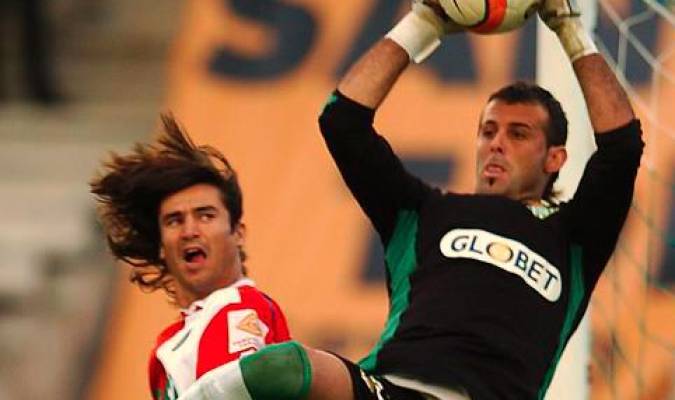 Toni Doblas logró la Copa del Rey cuando militaba en el Betis. / EFE