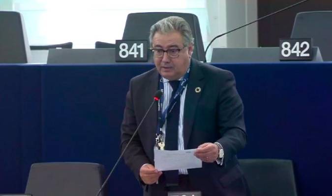 Juan Ignacio Zoido durante su intervención en el Parlamento Europeo. / El Correo