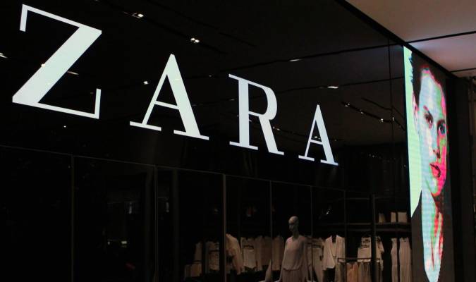 Inditex es dueño de cadenas como Zara. / EFE