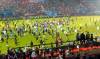 Tragedia en Indonesia con más de 170 muertos en un partido de fútbol