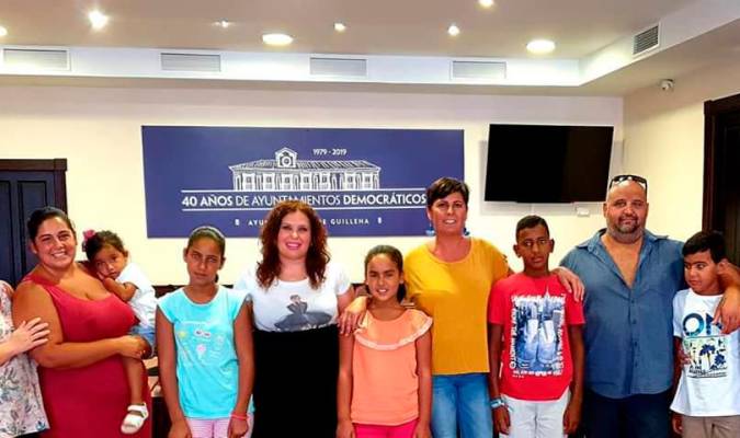 Cinco niños saharauis pasan el verano en Guillena gracias al programa vacaciones en paz