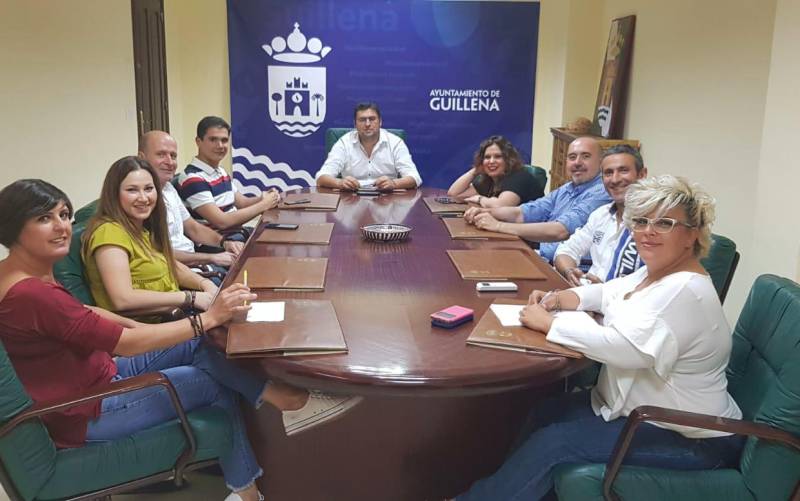 El alcalde Lorenzo Medina da a conocer el nuevo equipo de gobierno del Ayuntamiento de Guillena