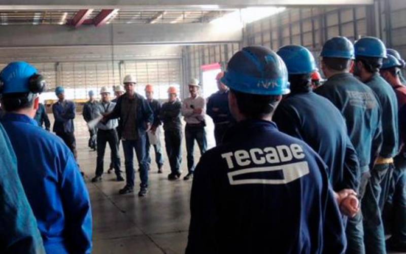 Trabajadores de la empresa sevillana Tecade, especializada en grandes construcciones metálicas para infraestructuras tanto en España como en otros países.