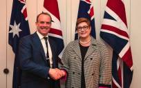 El secretario de Exteriores británico, Dominic Raab, y su homóloga australiana, Marise Payne. / EFE