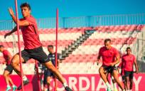 Óliver Torres podría jugar de inicio ante el Apoel de Nicosia. / SFC