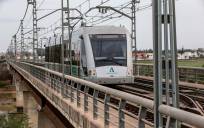 La Junta «acepta» pagar íntegramente los trenes de la línea 3 del Metro