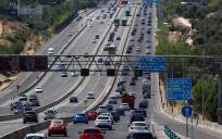 Las retenciones afectan a carreteras de Madrid, Barcelona, Murcia, Sevilla, Málaga, Cádiz y Vizcaya