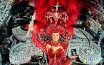 La joven Lola Ortiz, con la fantasía “Perfidia de amor”, nueva Reina del Carnaval de Las Palmas de Gran Canaria 2023. EFE/ Angel Medina G.
