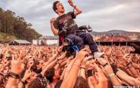 Un riojano protagoniza la foto viral del mayor festival ‘heavy’ de España