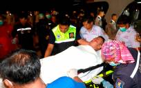 Hallan cuatro muertos y dos supervivientes del naufragio en Tailandia
