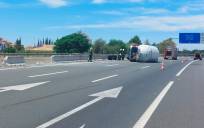 Cortada la salida de Sevilla a Huelva por un accidente