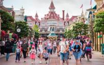 Disneyland París sopla 30 velas después de superar dos años de pandemia