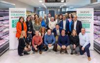 Representantes de UGT, de CCOO, del Sindicato Independiente y de Mercadona en el Centro de Coinnovación Jarrods en Paterna, València.