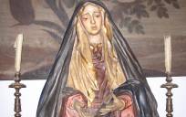  Antigua titular mariana de la cofradía del Silencio, obra de Cristóbal Ramos, en el patio central de la casa de la familia Ybarra.