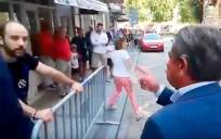 VÍDEO | El camarero que llamó «hijo de puta» a Pedro Sánchez: «Hay que querer a España»