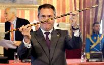 Toma de posesión de Juan Espadas como alcalde de Sevilla en 2015. / El Correo