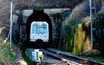 Los famosos túneles donde no caben los nuevos trenes. / EFE