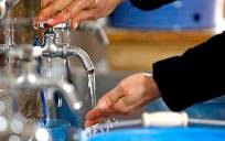  Los consumos de agua han caído en picado desde que se decretó el confinamientos en los hogares. / El Correo