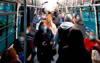 Imagen de un autobús de Tussam surante el estado de alarma. / PP