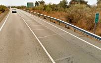 Imagen de la carretera A-8013 que une Burguillos y Castilblanco.