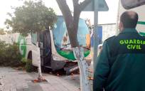 Susto en Los Molares con un accidente de dos autobuses escolares