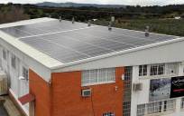 CorSevilla reducirá 50 toneladas de CO2 tras instalar una planta fotovoltaica en su quesería
