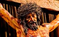 “Milagros” modernos e imposibles de crucificados sevillanos