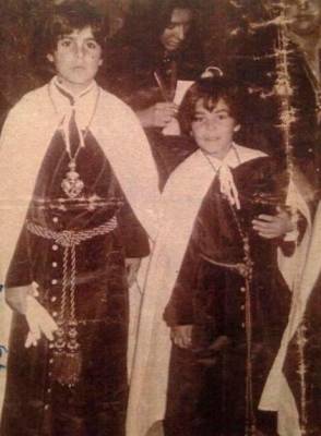 Francisco y Cayetano Rivera Ordóñez vestidos de nazarenos. / El Correo